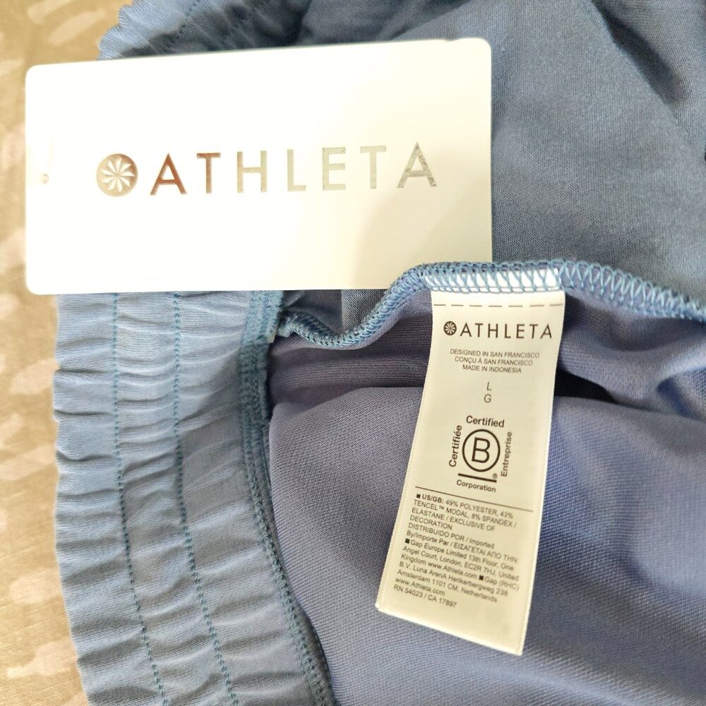Athleta Seasoft Mid Rise Straight Crop Pant Size:Lg Light Blue Soft Beach Lounge - Picture 10 of 12
